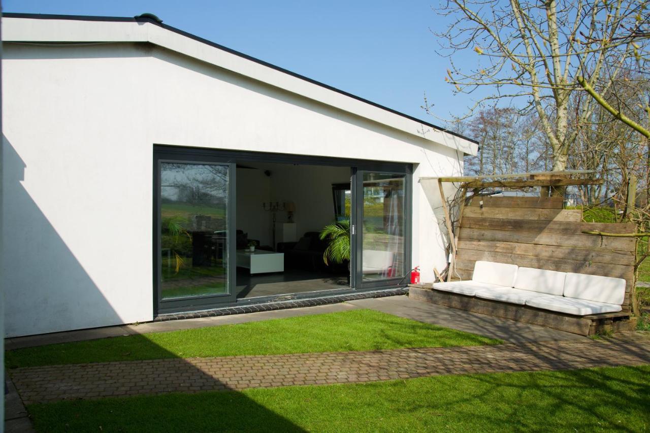 Bungalow Haarlem Amsterdam With Jacuzzi Vijfhuizen Exterior photo
