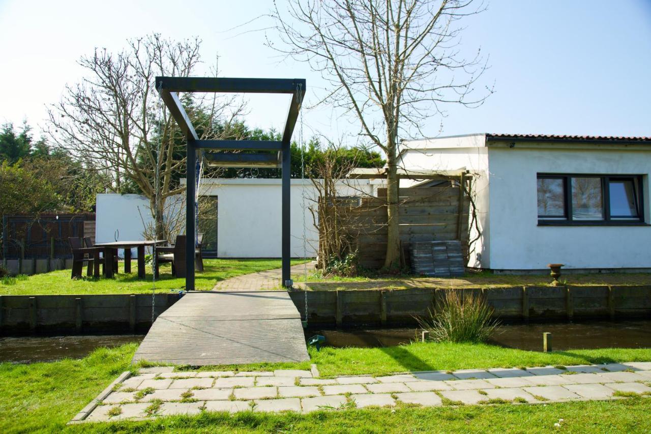 Bungalow Haarlem Amsterdam With Jacuzzi Vijfhuizen Exterior photo