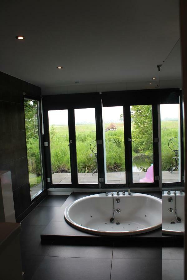 Bungalow Haarlem Amsterdam With Jacuzzi Vijfhuizen Exterior photo