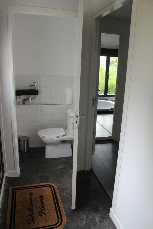 Bungalow Haarlem Amsterdam With Jacuzzi Vijfhuizen Exterior photo